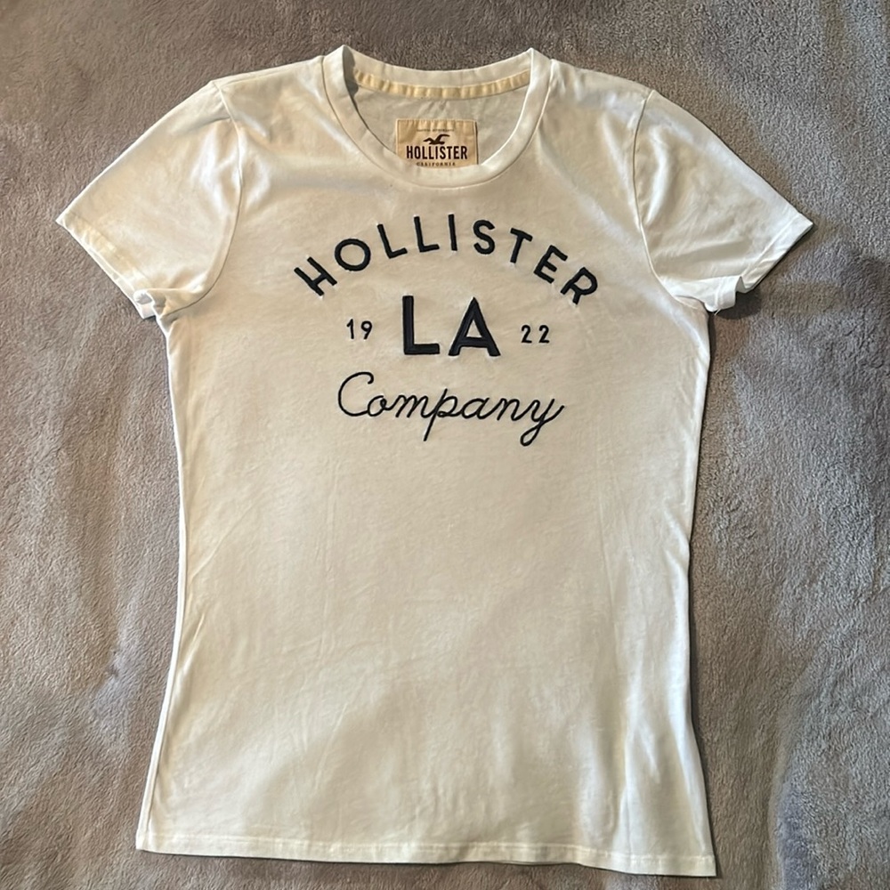 Hollister white t-shirt, medium